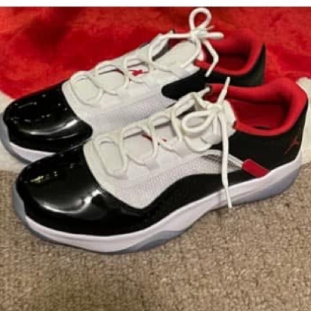 Air Jordan 11 CMFT low - size 11 brand new with box but no lid